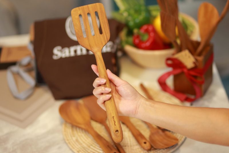 Teak Wooden Wok Slotted Spatula